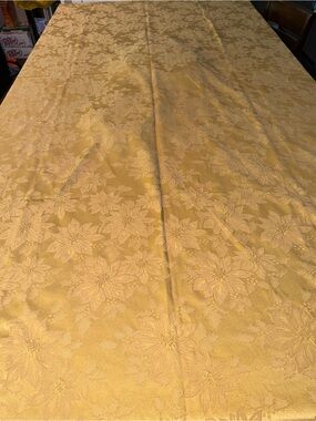 Vintage style gold poinsettia hilly forks Christmas tablecloth